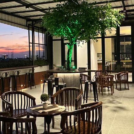Kostello Rajawali Palembang Exterior foto