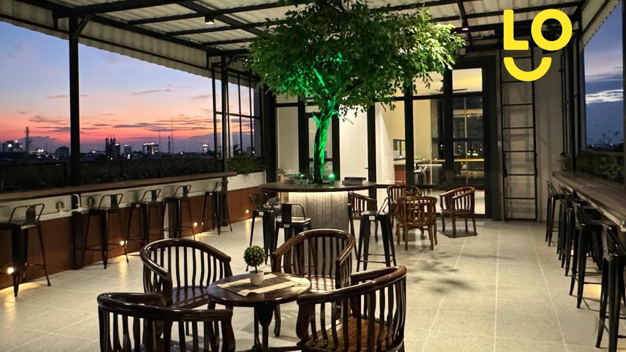 Kostello Rajawali Palembang Exterior foto